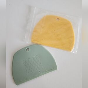 Dough Cutter Bench Scraper Plastic Yellow Green Sourdough 2-Piece Scrapers